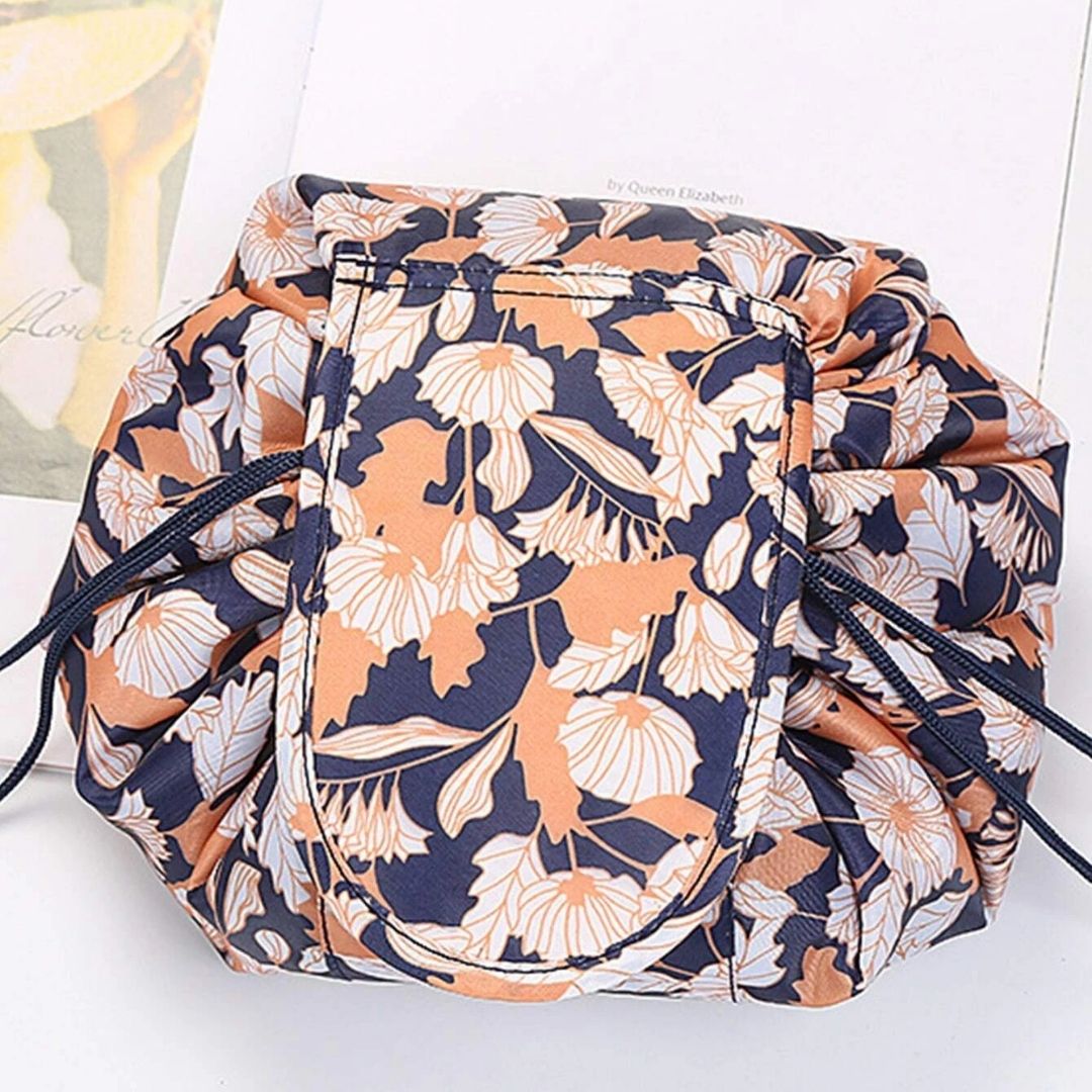 On-the-go Roomy Cosmetic Bag