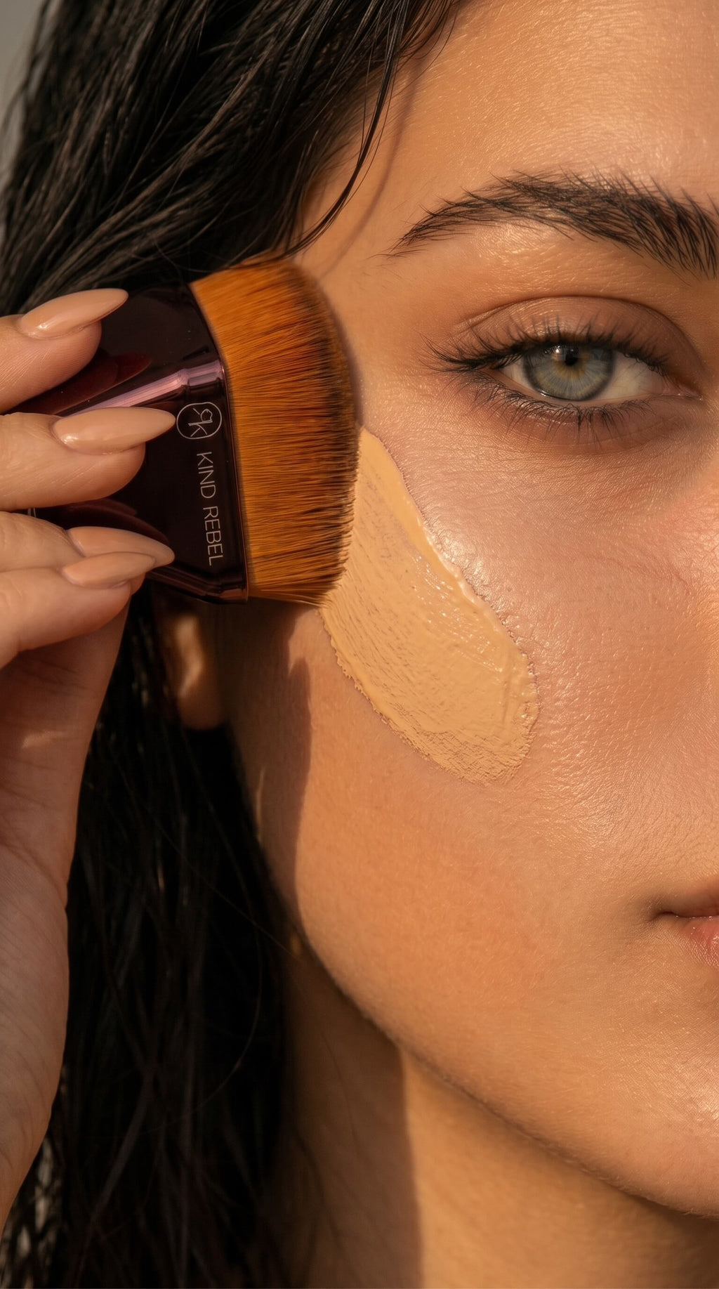 KIND REBEL PREMIUM Original Foundation Brush